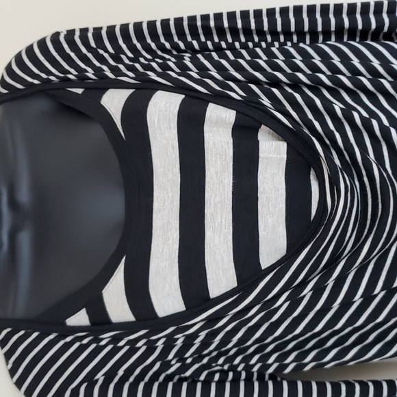 Kim & Cami long sleeve top - Picture 3 of 5